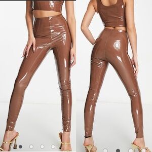 NWT Commando faux leather patent perfect control leggings in tan XL